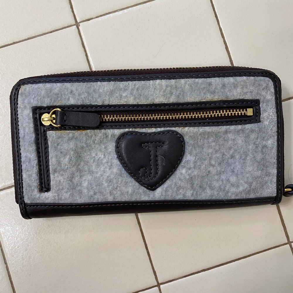 Juicy Couture Heather Gray wallet